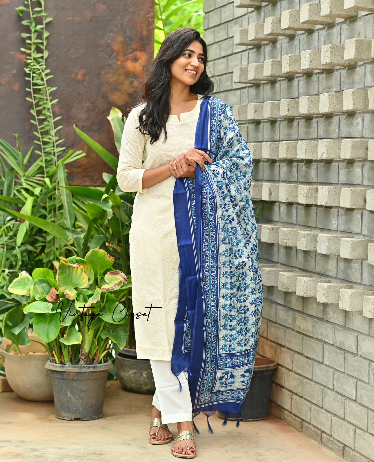 Oorvashi - Image 4